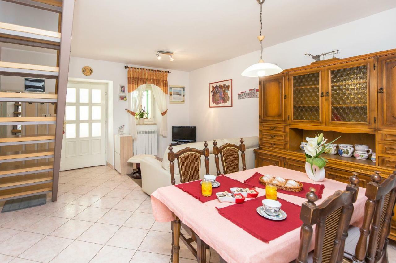 Villa Haus Valerija à Labin  Extérieur photo